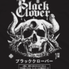 T shirtBianca ANIME CODICE animetshirt dettaglioRetro b83e3ae5 3d1a 4fc7 b3fc 20e602a2bd60 - Black Clover EU Store